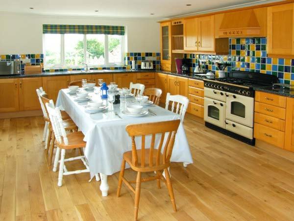 The Grange Villa Walton West Екстериор снимка